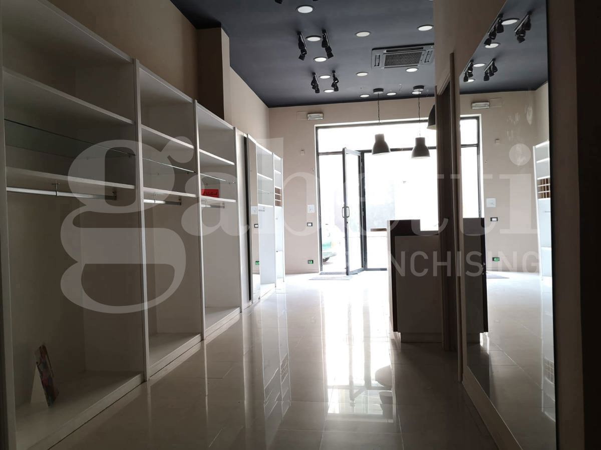 Negozio in affitto a Siracusa