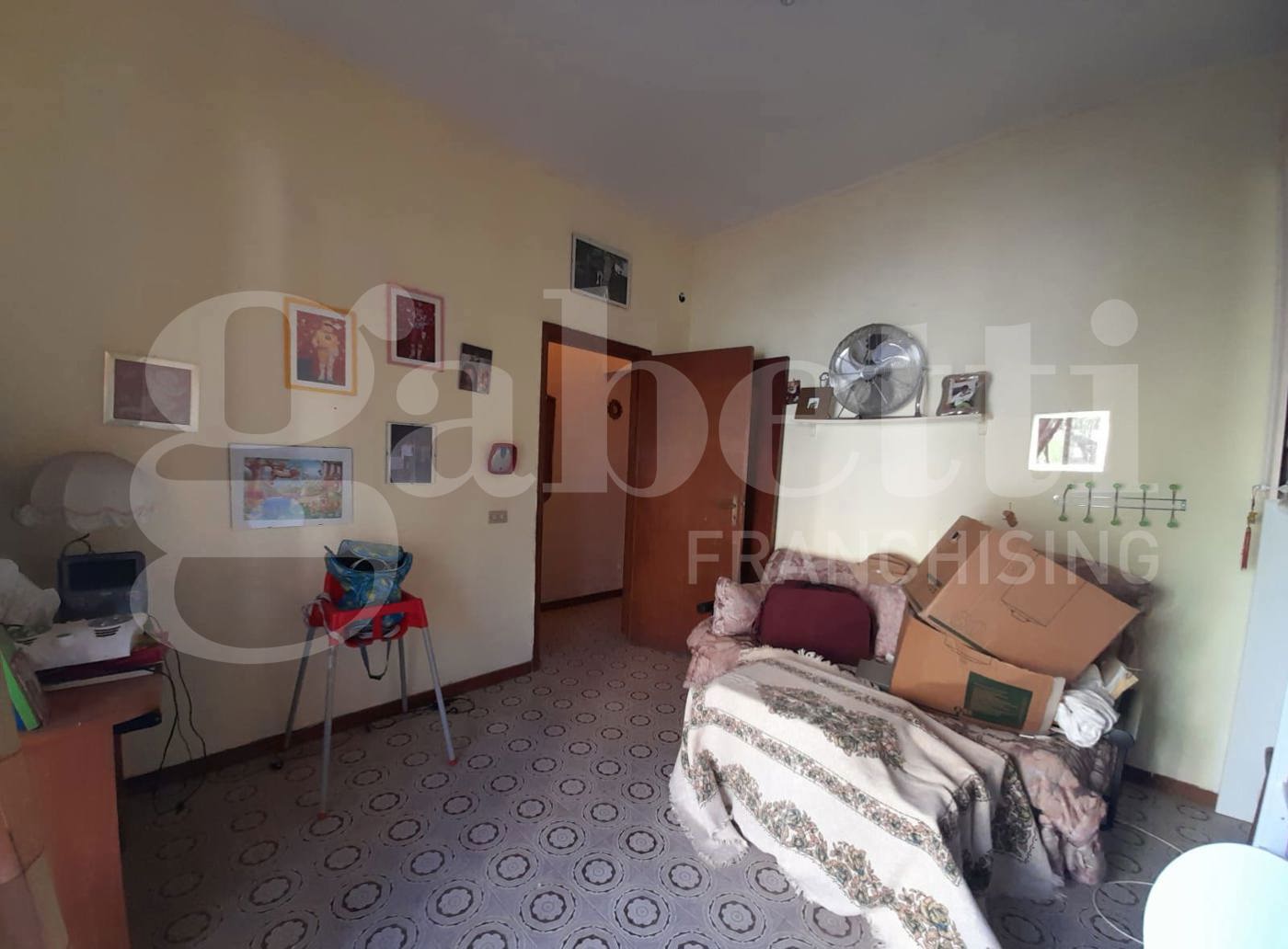 Quadrilocale da ristrutturare a Siracusa