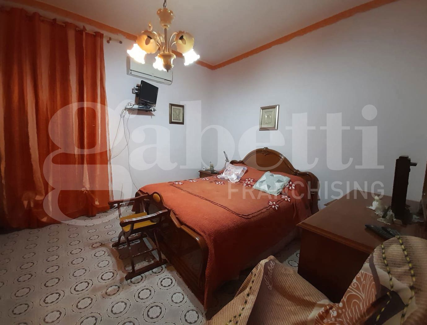 Quadrilocale da ristrutturare a Siracusa