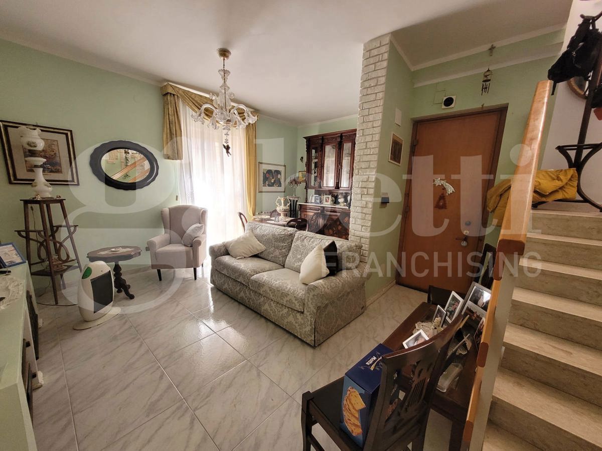 Villa Bifamiliare in vendita a Siracusa