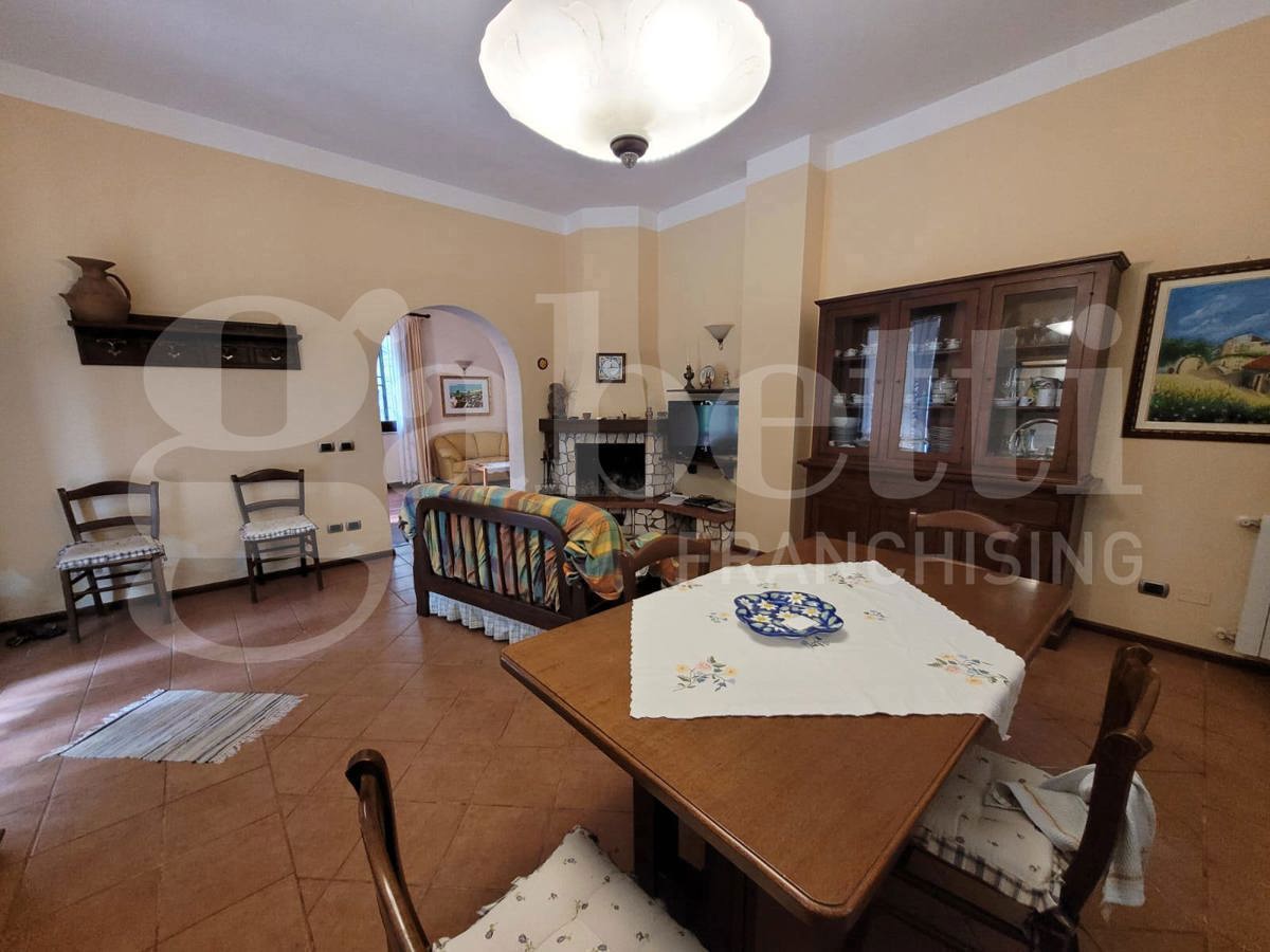 Villa con giardino a Siracusa