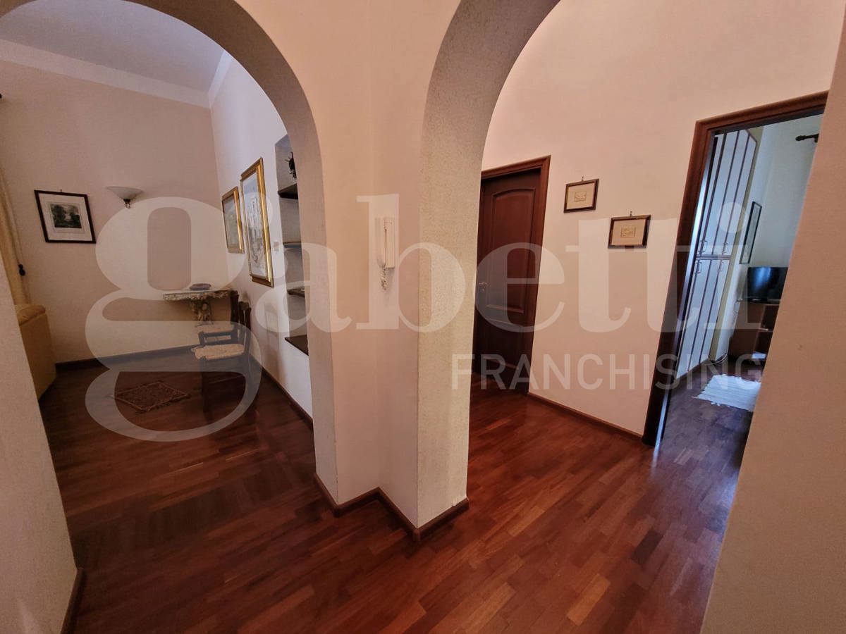 Villa con giardino a Siracusa