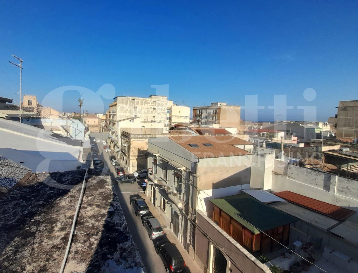 Trilocale da ristrutturare a Siracusa