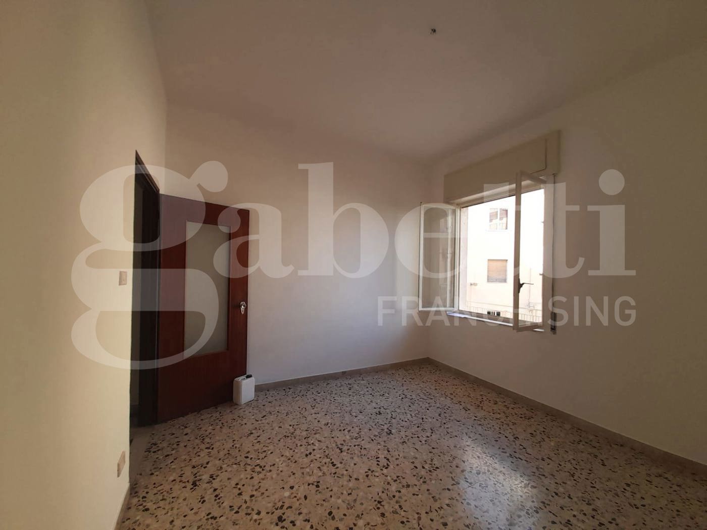 Quadrilocale in vendita a Siracusa