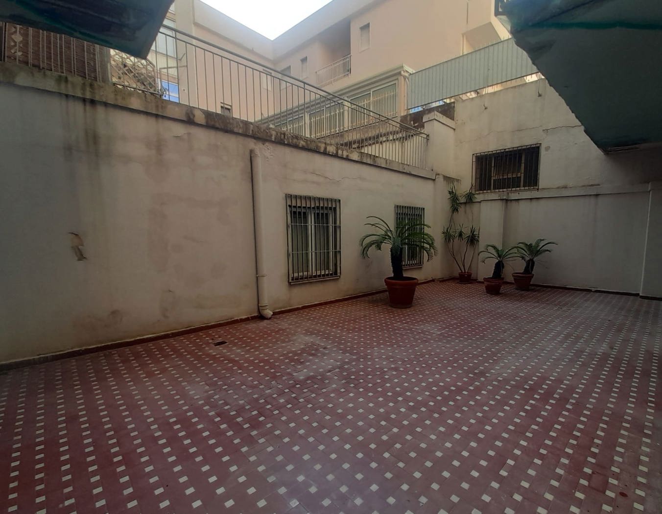 Quadrilocale da ristrutturare a Siracusa