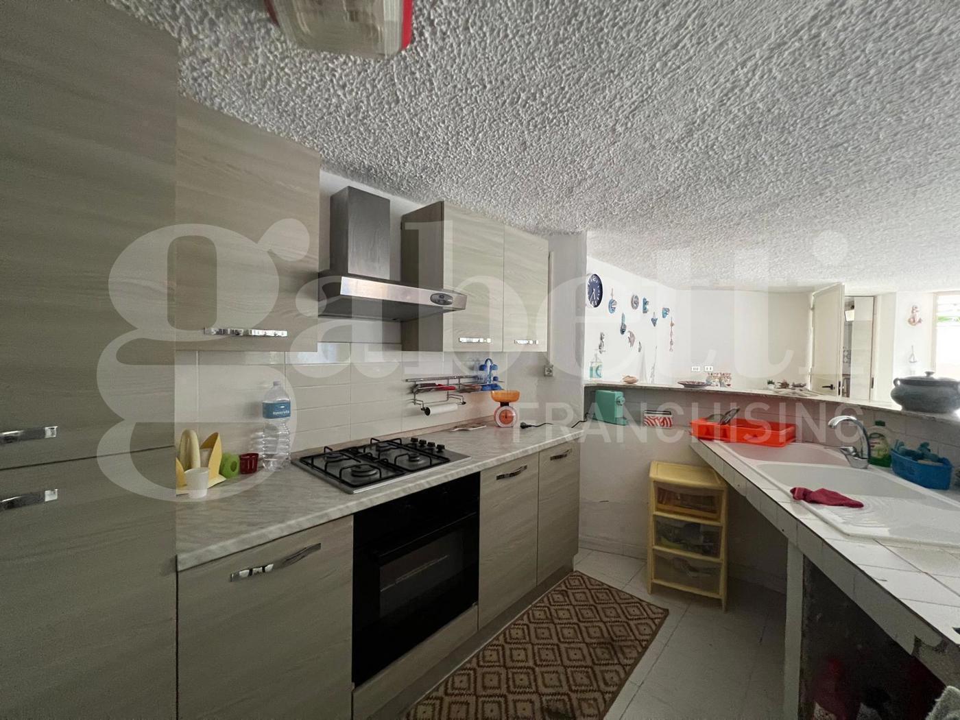 Villa con box doppio a Siracusa