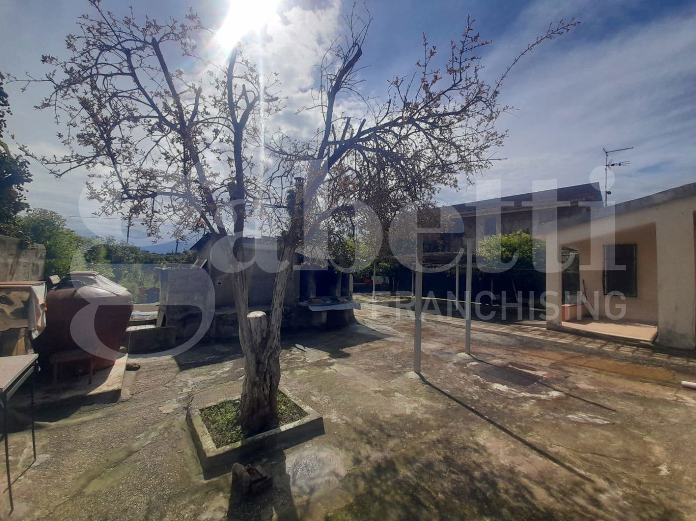 Villa con box doppio a Siracusa