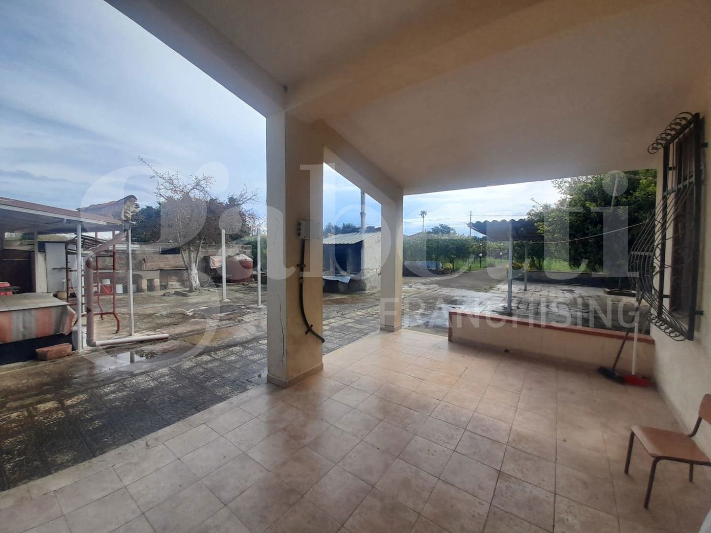 Villa con box doppio a Siracusa