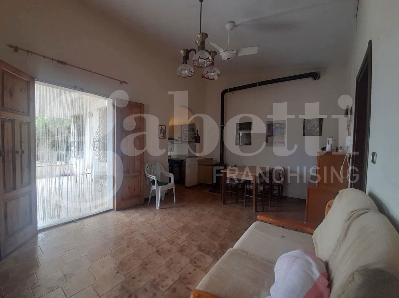Villa con box doppio a Siracusa