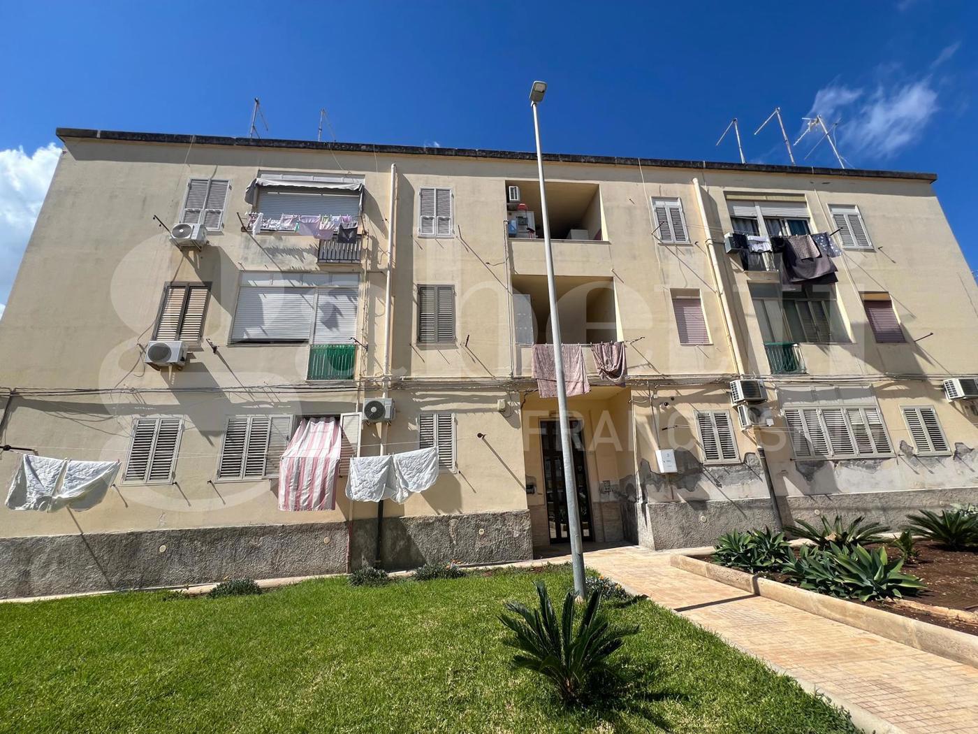 Bilocale da ristrutturare a Siracusa