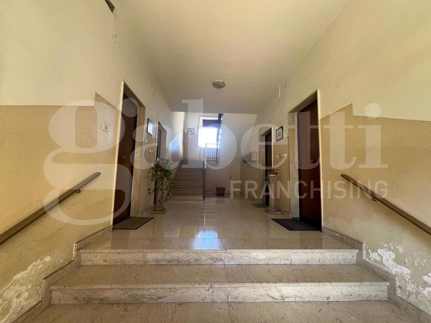 Bilocale da ristrutturare a Siracusa