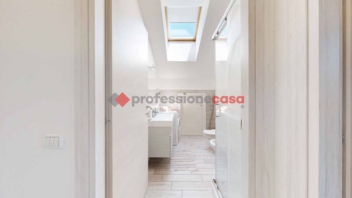 Bilocale con box a Masate