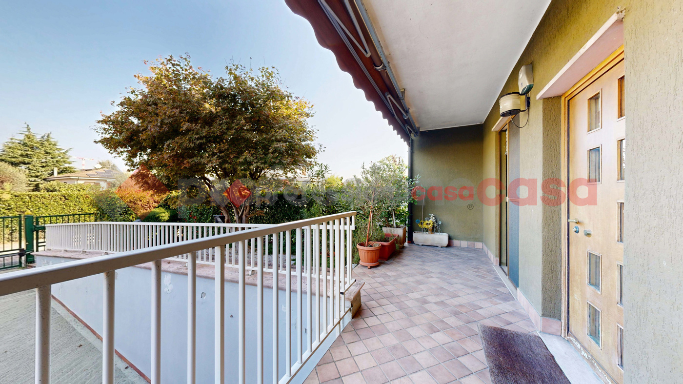 Villa con giardino a Bellinzago Lombardo