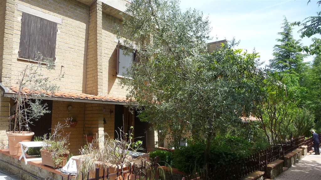 Vendo villa con giardino Seggiano pescina
