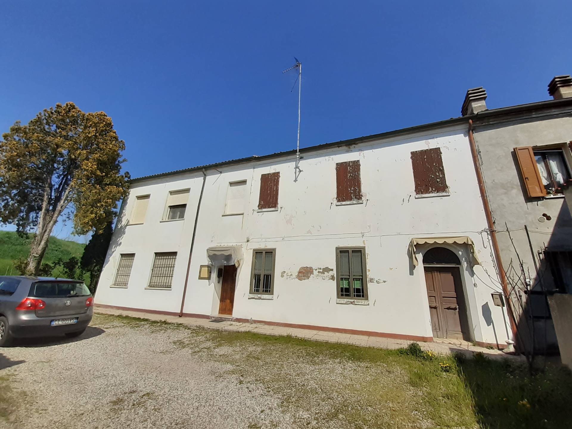 Casa indipendente da ristrutturare, Ferrara francolino