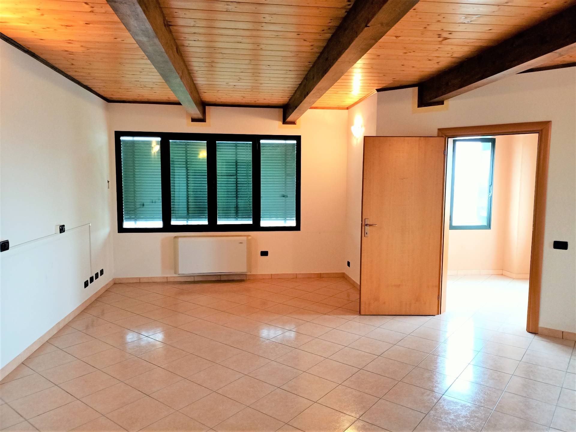 Studio/Ufficio in affitto a Voghiera, Gualdo