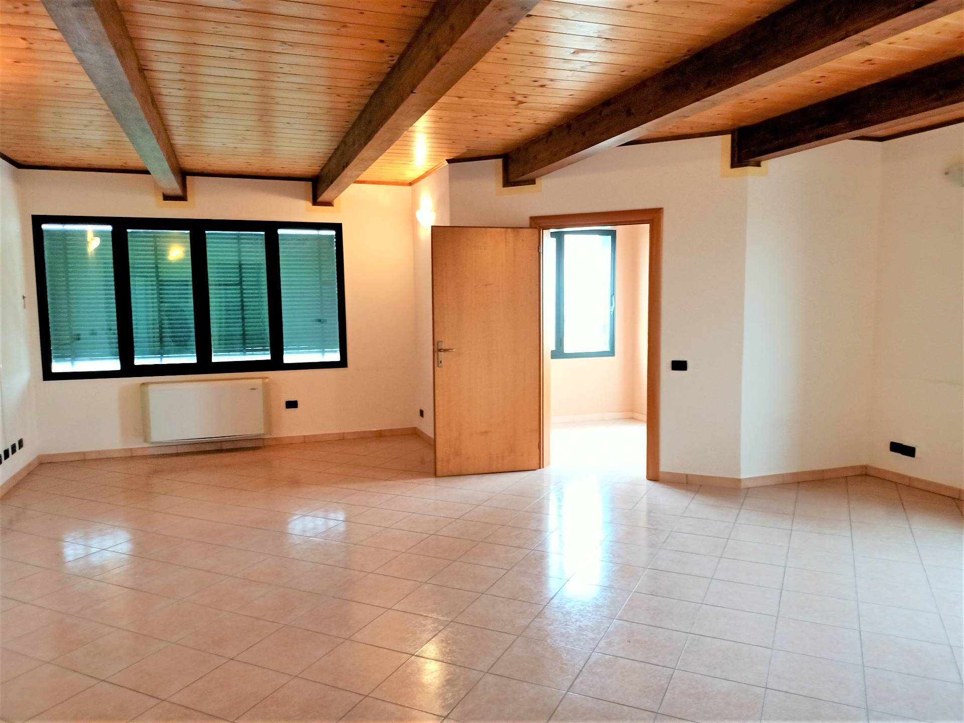 Studio/Ufficio in affitto a Voghiera, Gualdo