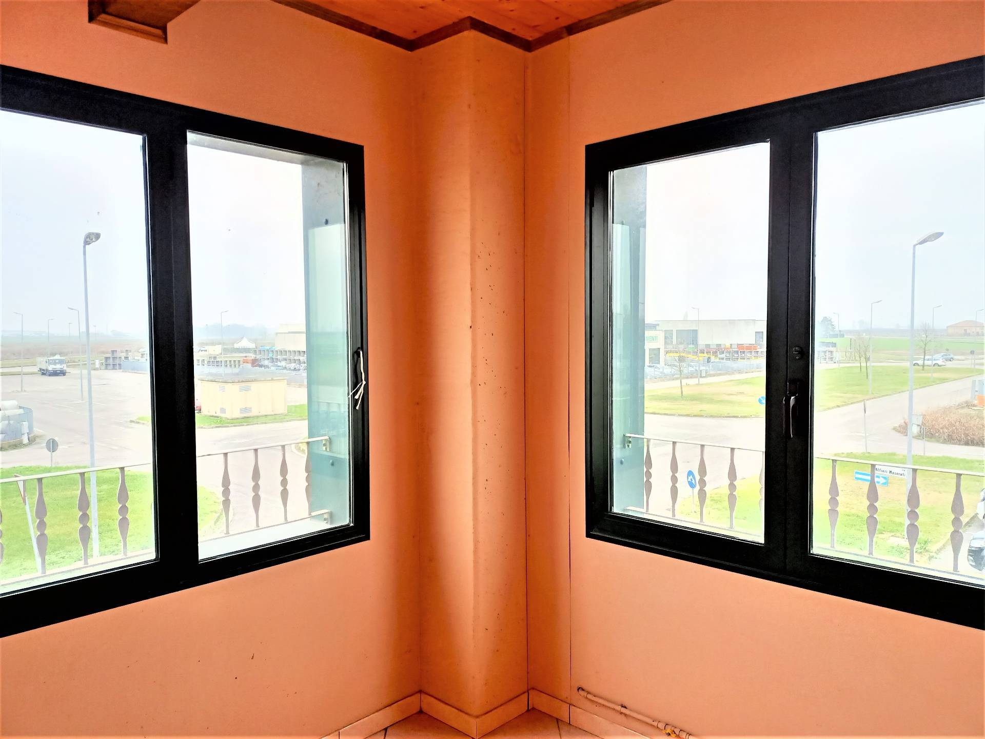 Studio/Ufficio in affitto a Voghiera, Gualdo