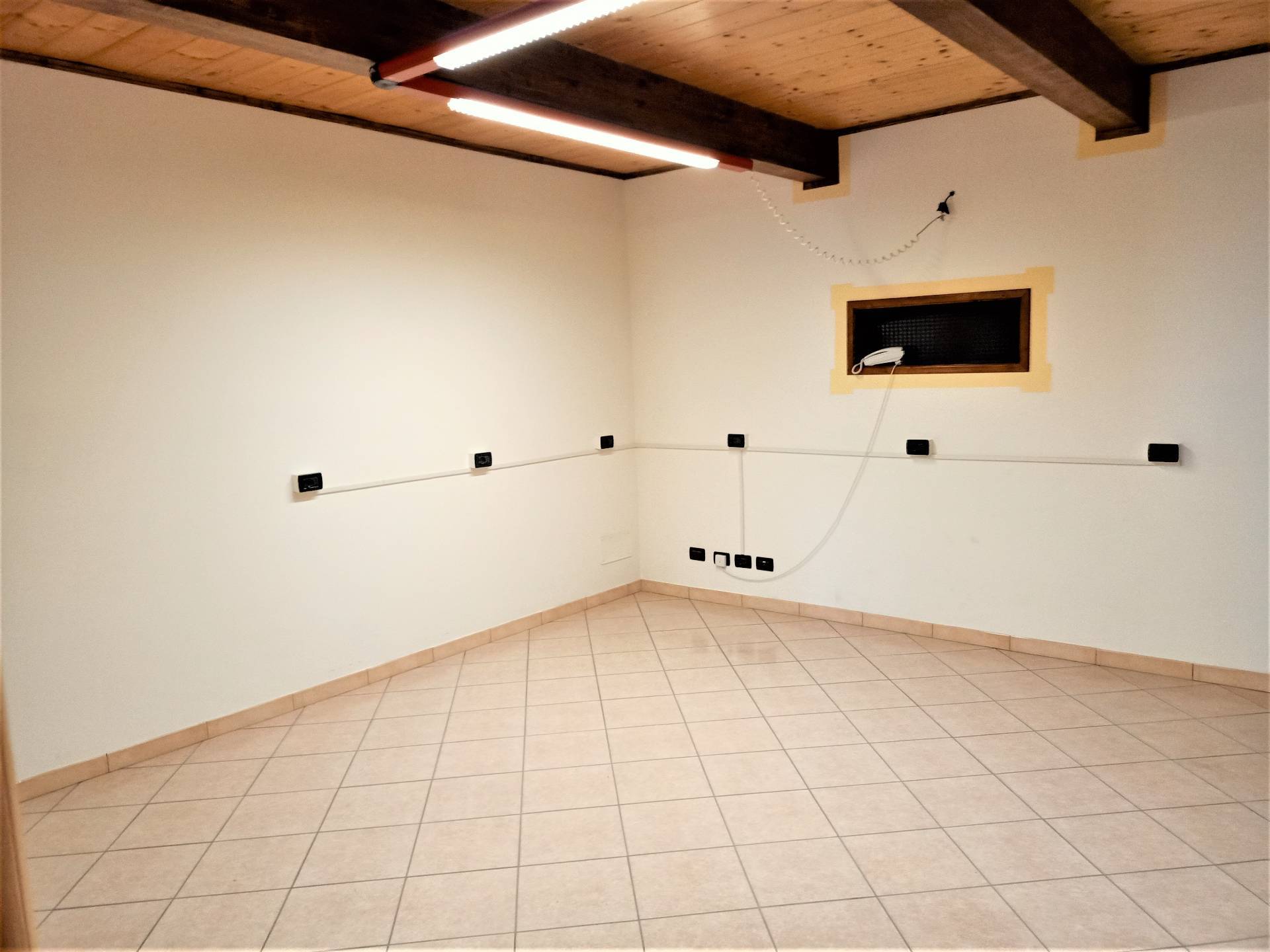 Studio/Ufficio in affitto a Voghiera, Gualdo