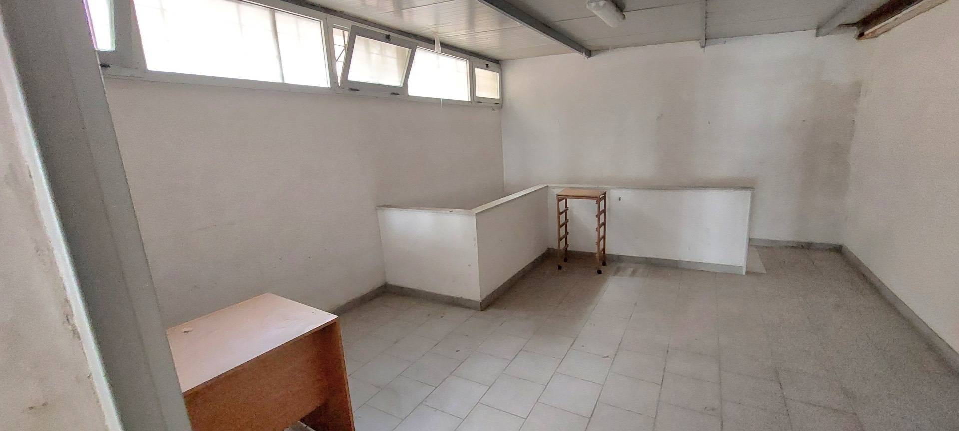 Locale Commerciale in affitto a Reggio di Calabria