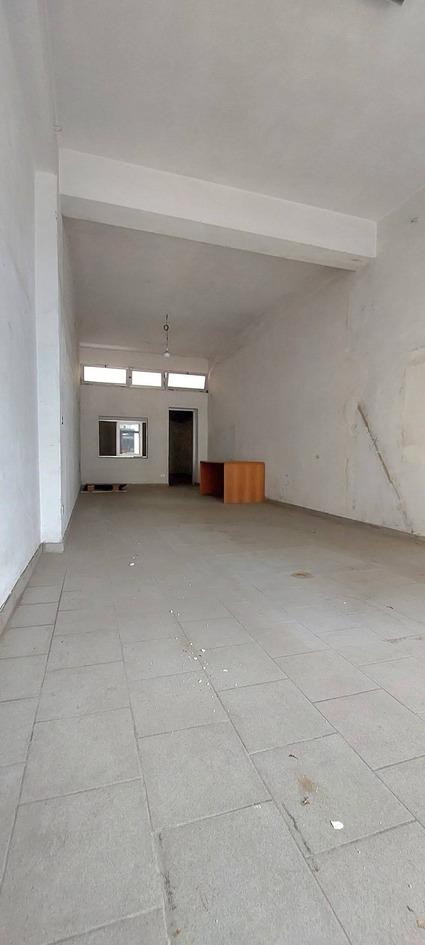 Locale Commerciale in affitto a Reggio di Calabria