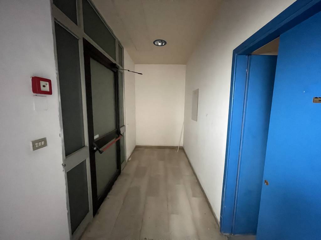 Locale Commerciale in vendita a Reggio di Calabria