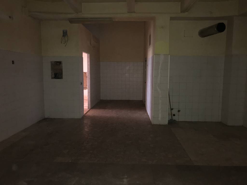 Locale Commerciale in affitto a Reggio di Calabria