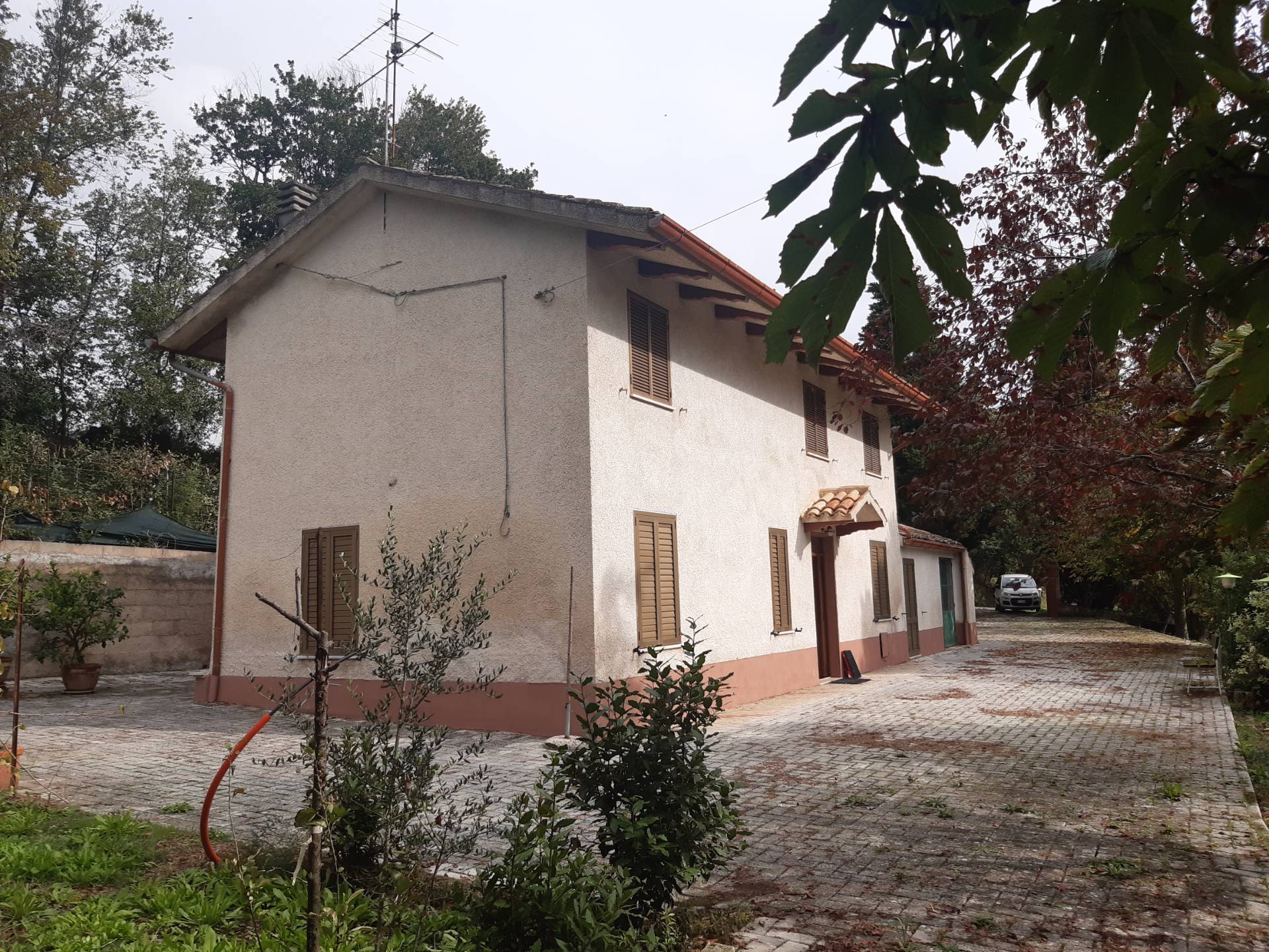 Casa indipendente con box doppio, Corridonia colbuccaro