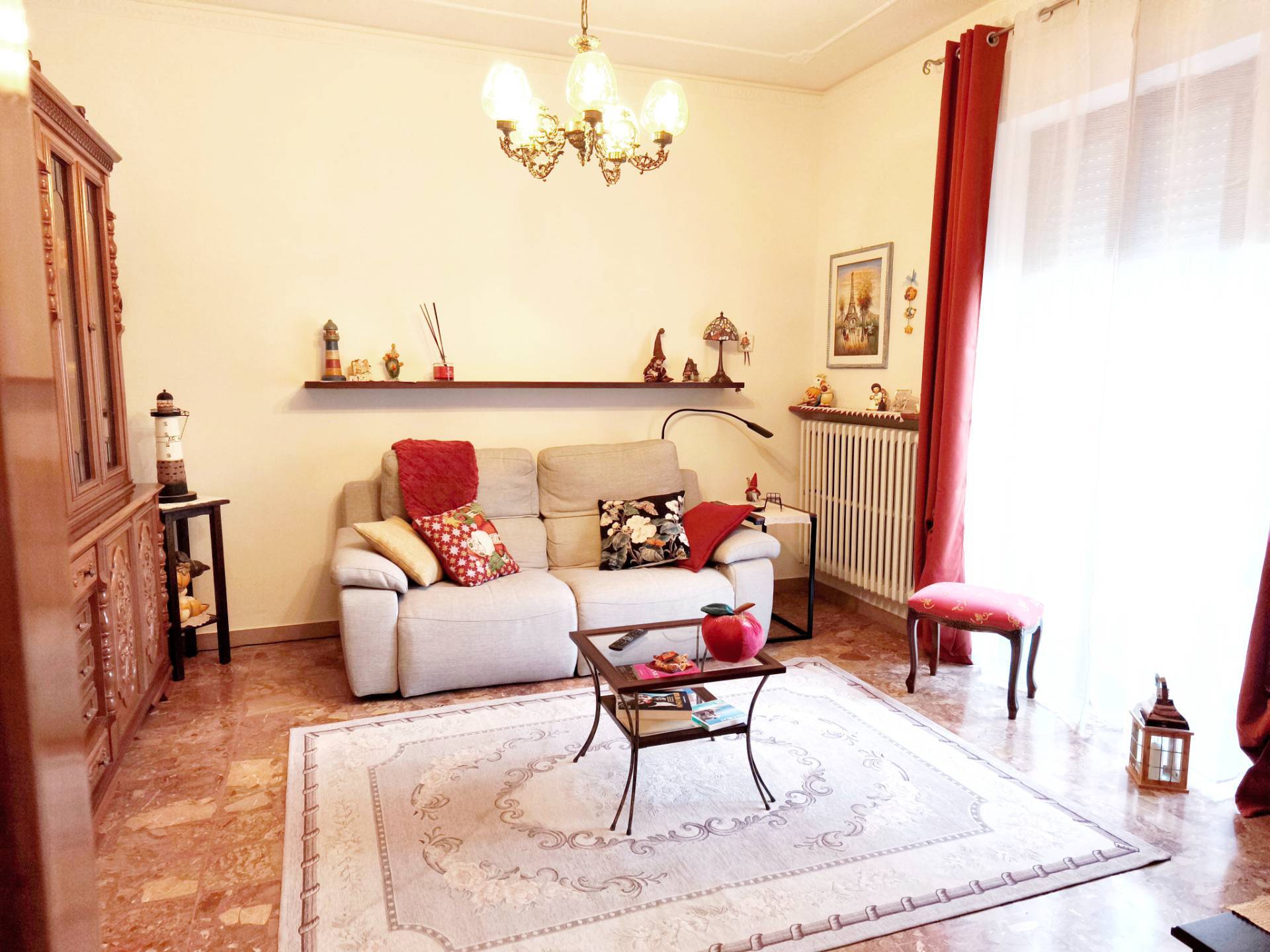 Casa singola in vendita a Macerata, PERIFERIA