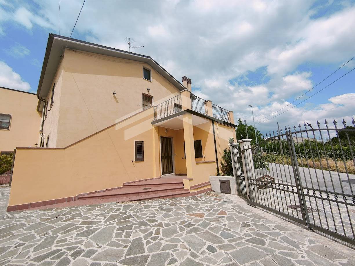 Appartamento in vendita a Campobasso, Colle dell'Orso