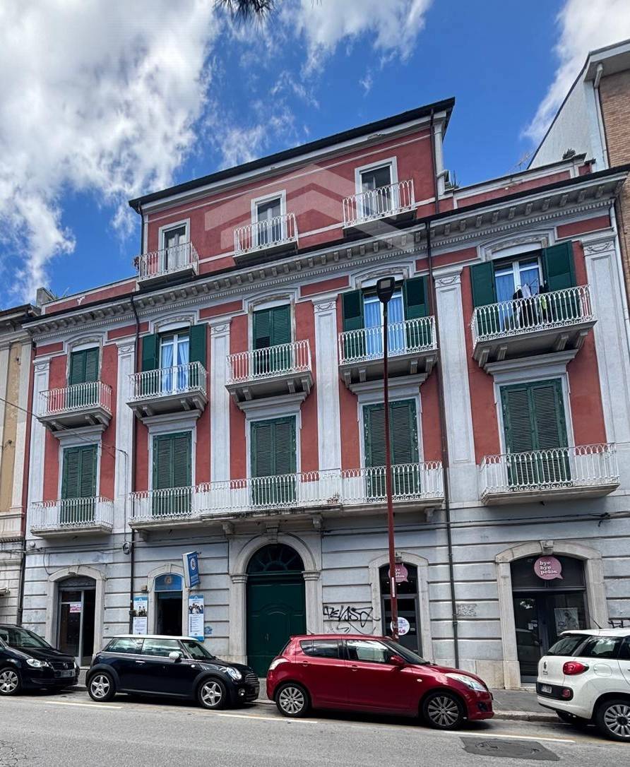 Appartamento in vendita a Campobasso, Centro