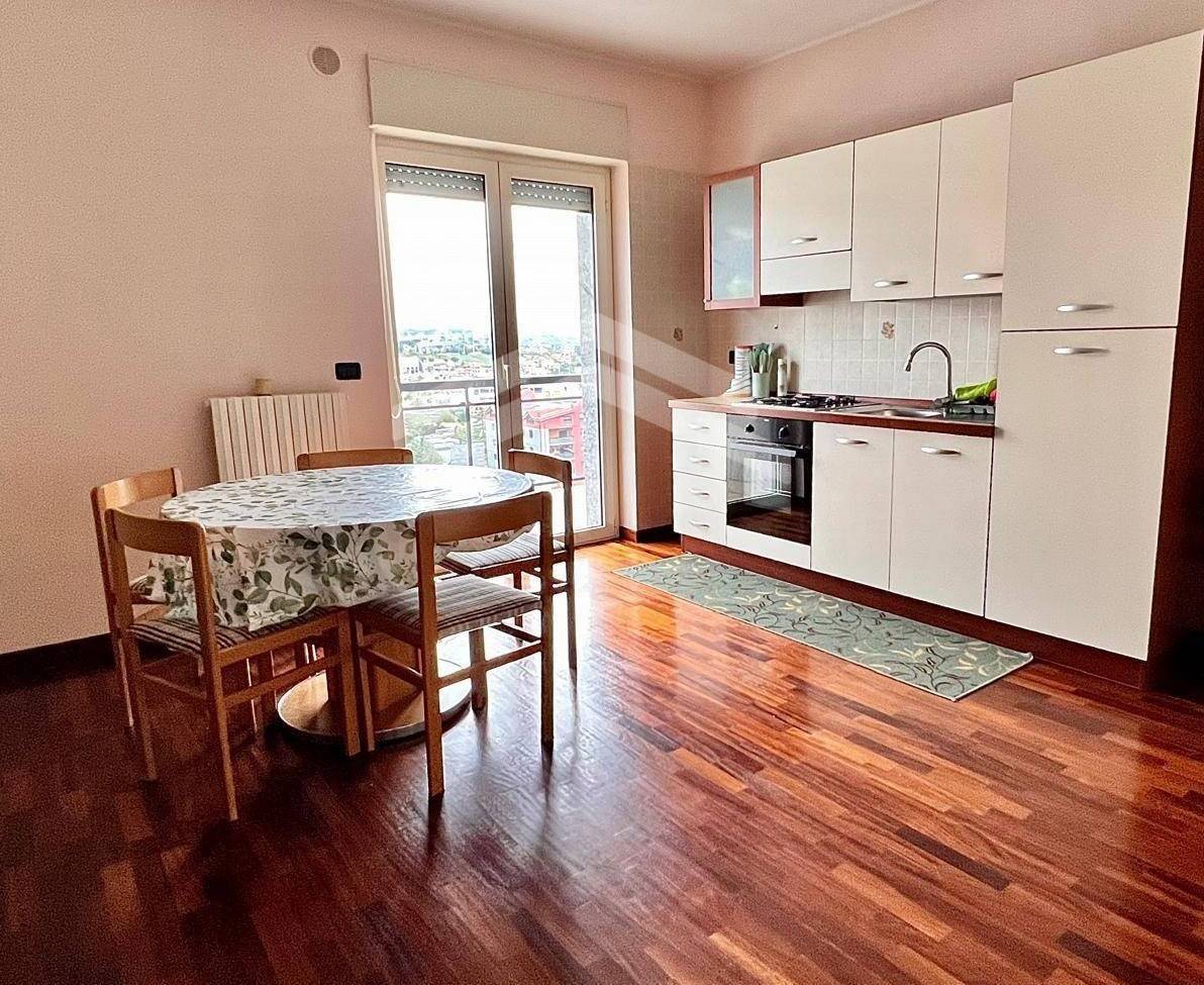 Appartamento in affitto a Campobasso, Centro