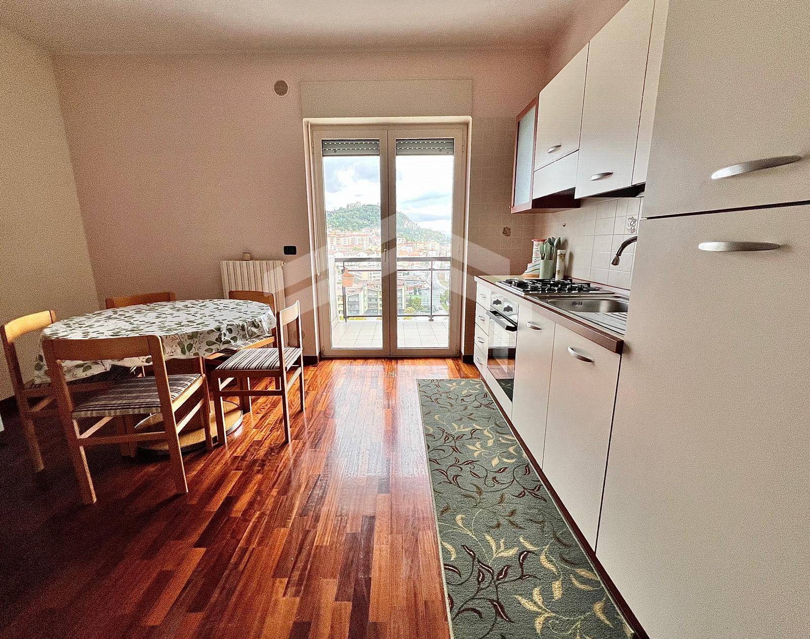 Appartamento in affitto a Campobasso, Centro