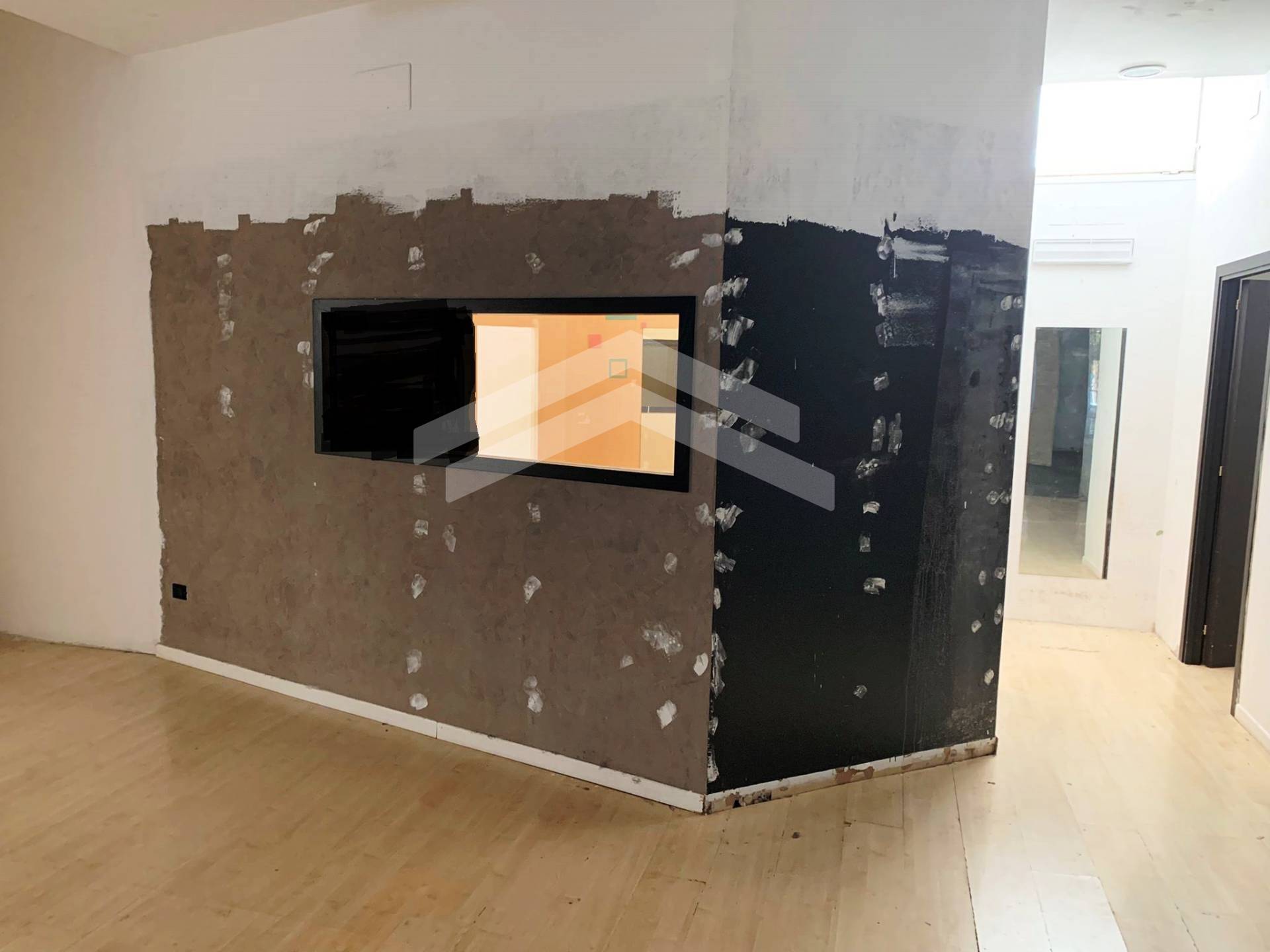 Locale commerciale in affitto a Campobasso, Semicentro