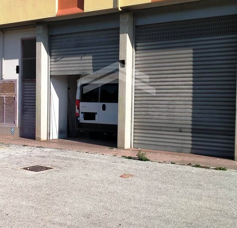 Garage in vendita a Campobasso, Semicentro