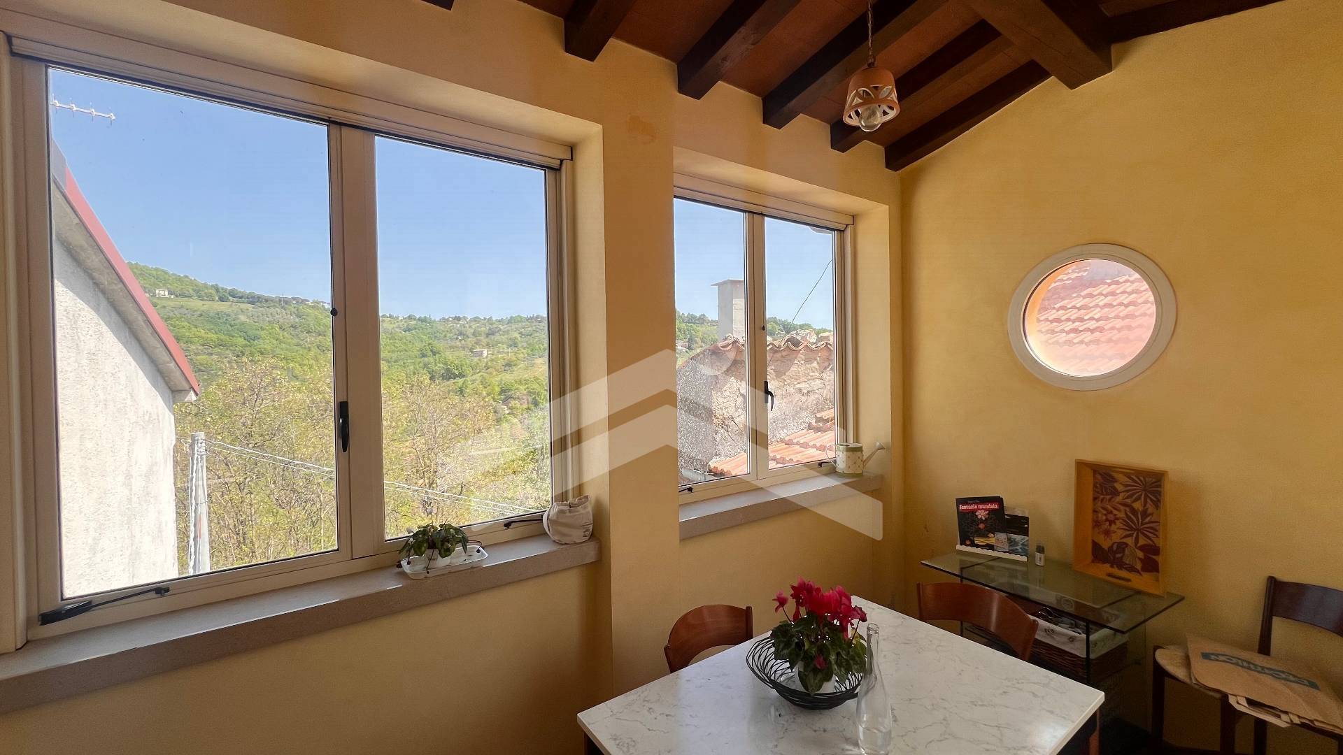 Casa indipendente in vendita a Mirabello Sannitico