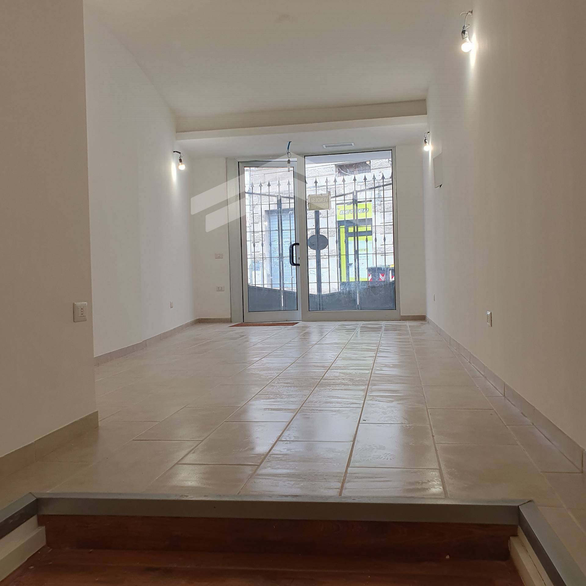 Locale commerciale in vendita a Campobasso, Centro