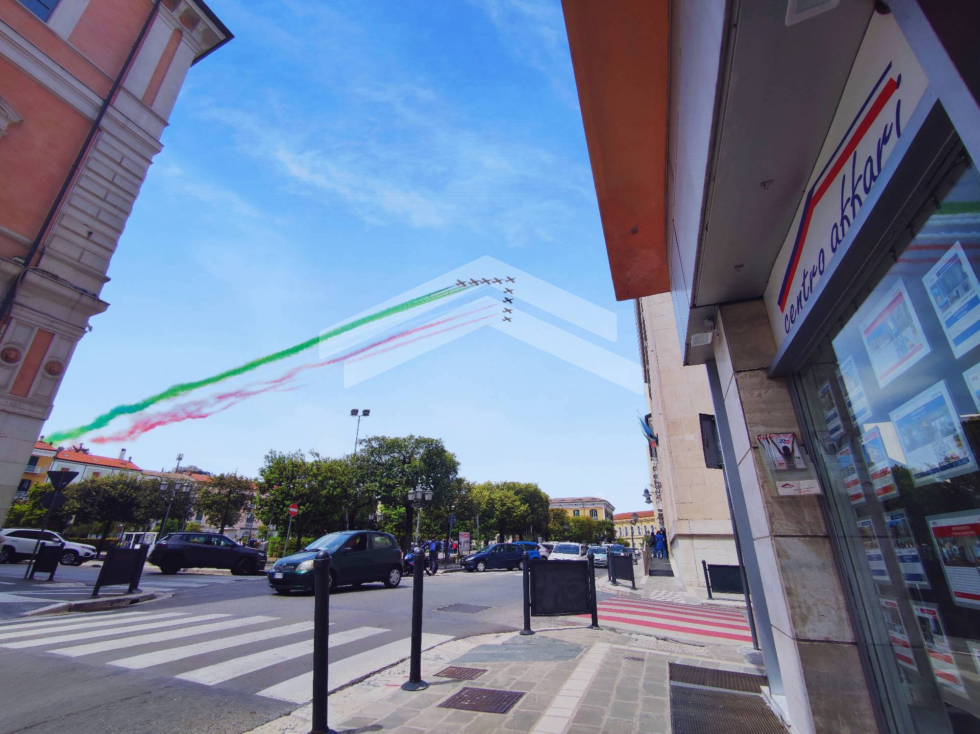 Locale commerciale in affitto a Campobasso, Centro