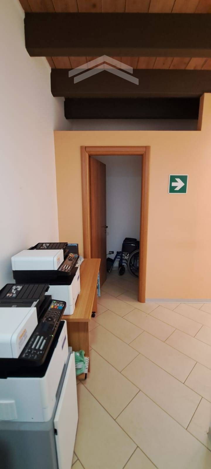 Locale commerciale in vendita a Campobasso, Centro