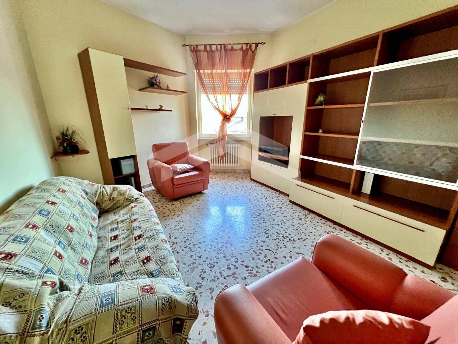 Appartamento in affitto a Campobasso, Centro