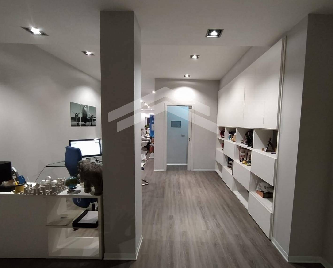 Locale commerciale in affitto a Campobasso, Centro