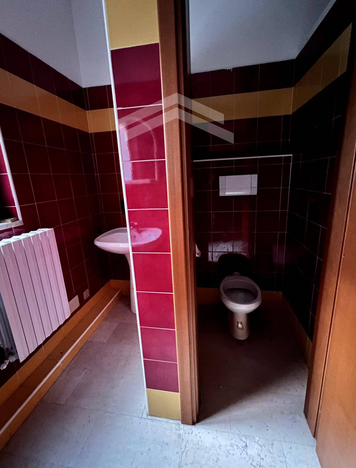 Locale commerciale in affitto a Campobasso, Colle dell'Orso