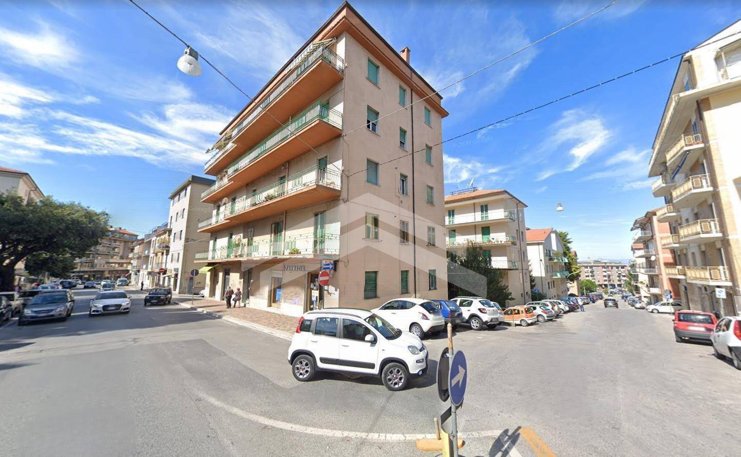 Appartamento in affitto a Campobasso, Semicentro