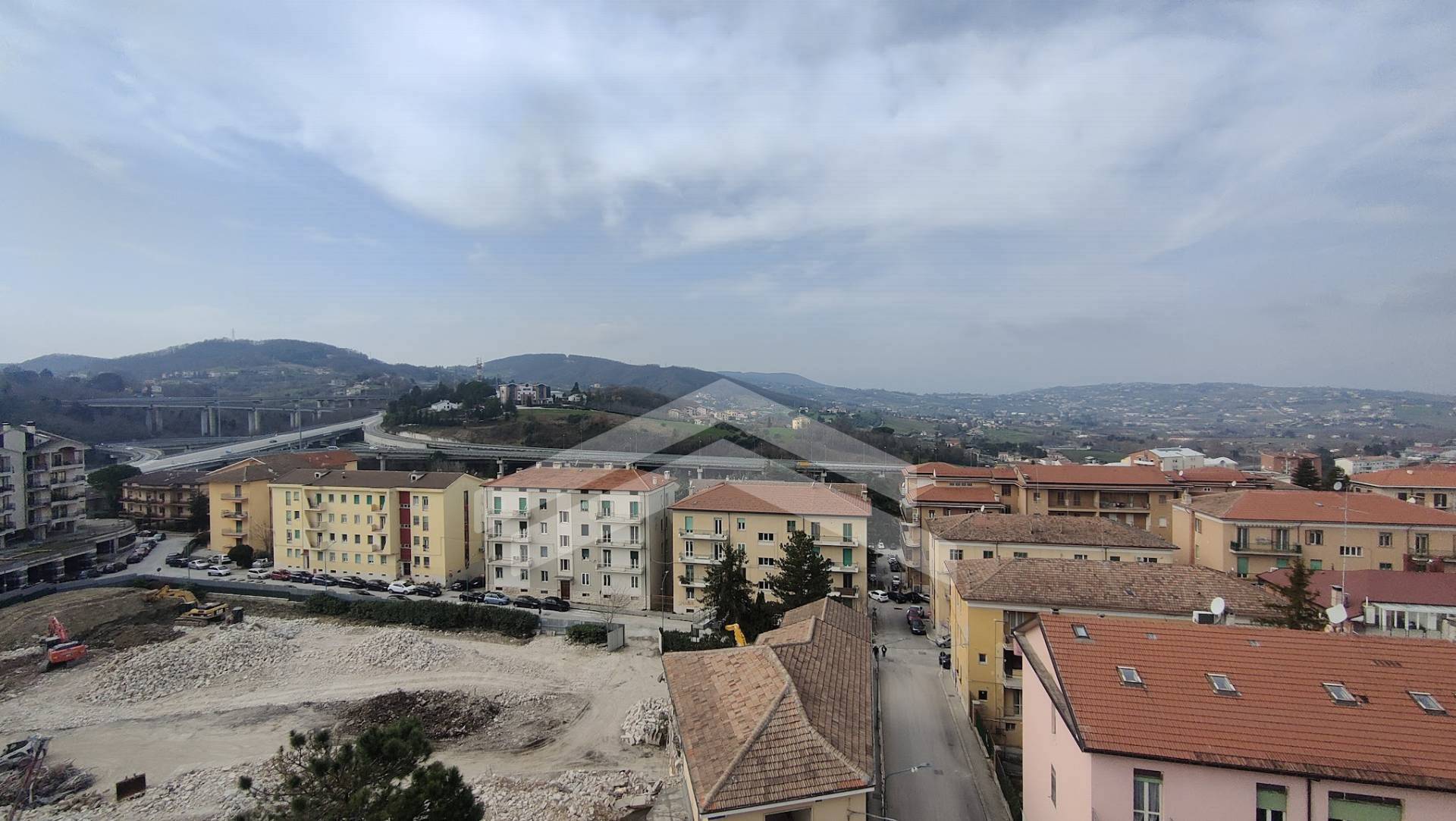 Appartamento in vendita a Campobasso, Centro