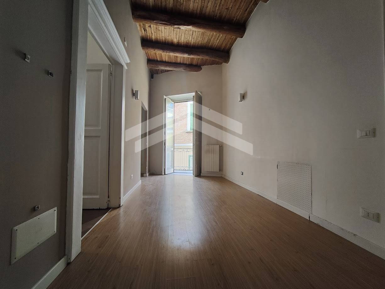 Appartamento in vendita a Campobasso, Centro