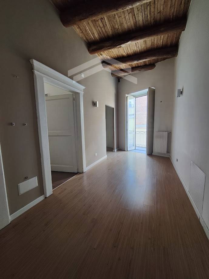 Appartamento in vendita a Campobasso, Centro