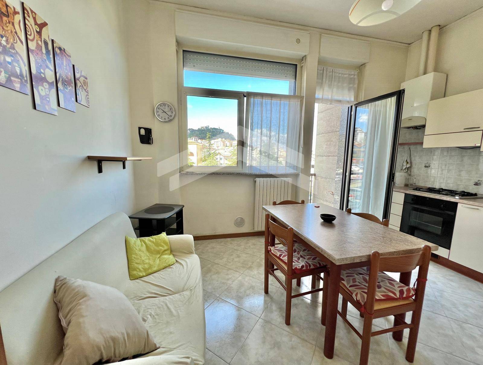 Appartamento in affitto a Campobasso, Centro