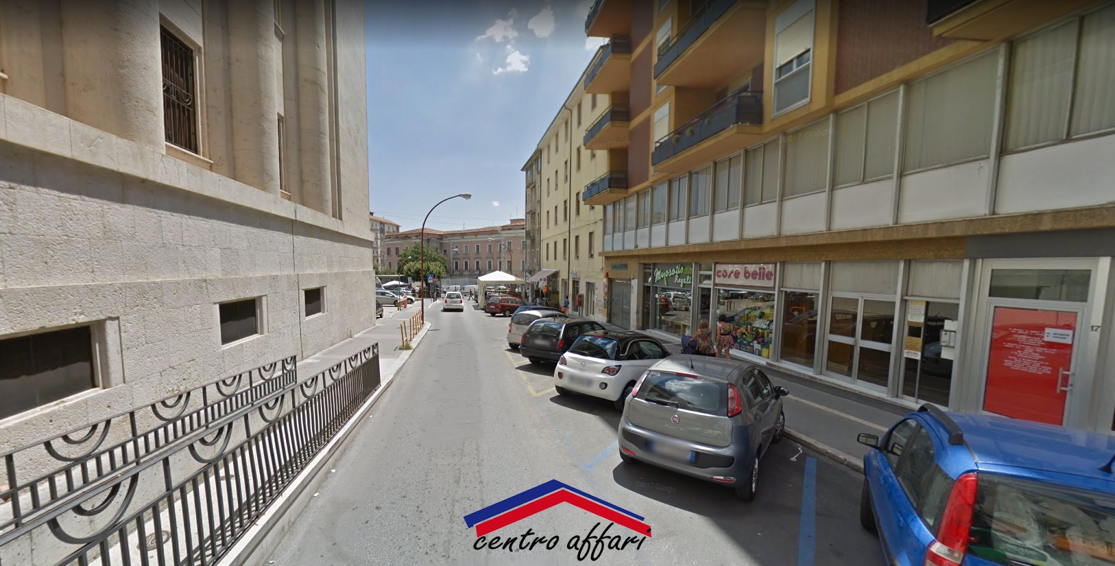 Locale commerciale in affitto a Campobasso, Centro