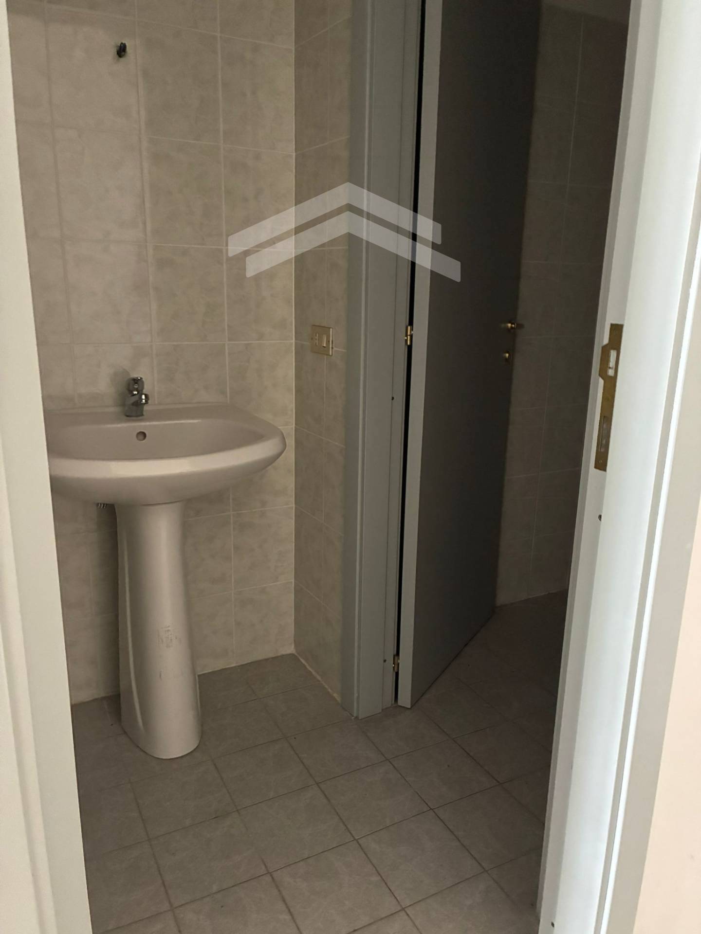 Locale commerciale in vendita a Campobasso, Vazzieri