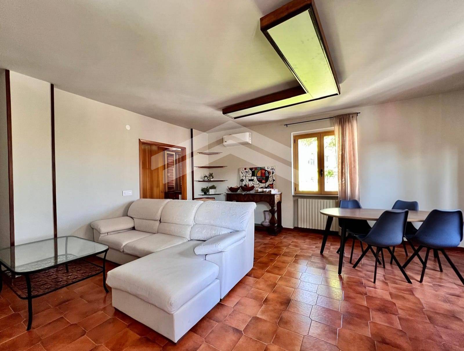 Appartamento in affitto a Campobasso, Centro